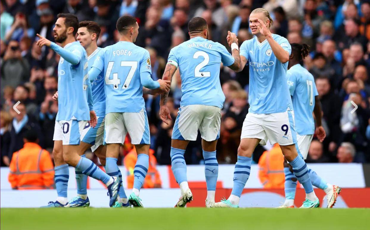 29岁法国女子网球名将转行当“网红模特”，曾因隆胸惹争议（29岁法国女网坛名将转型做网红模特，曾因隆胸手术引发争议）