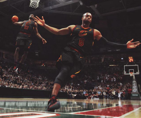 老鹰vs掘金前瞻：杰伦·约翰逊出战成疑，伤病成最大X因素（老鹰vs掘金前瞻：杰伦·约翰逊出战存疑，伤病或成最大变数）