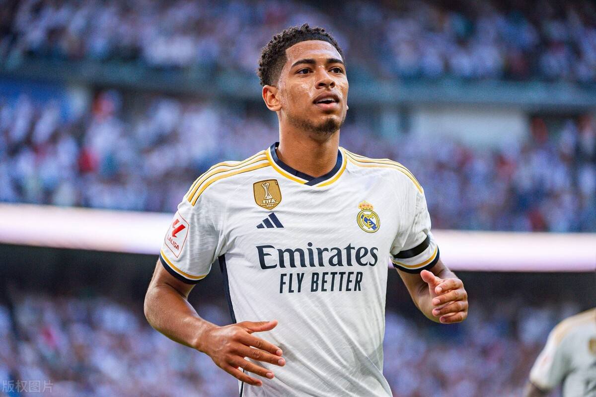 斯洛特：这点球在英超可能不会判；萨拉赫？今晚属于在场球员（斯洛特：这粒点球英超未必会判；萨拉赫？今夜属于出战的球员）