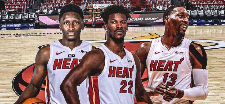 悲喜两重天！孙兴慜失点后表情极度痛苦，穆勒晋级后喜笑颜开（一喜一悲：孙兴慜点球失手痛苦难掩，穆勒晋级后喜形于色）