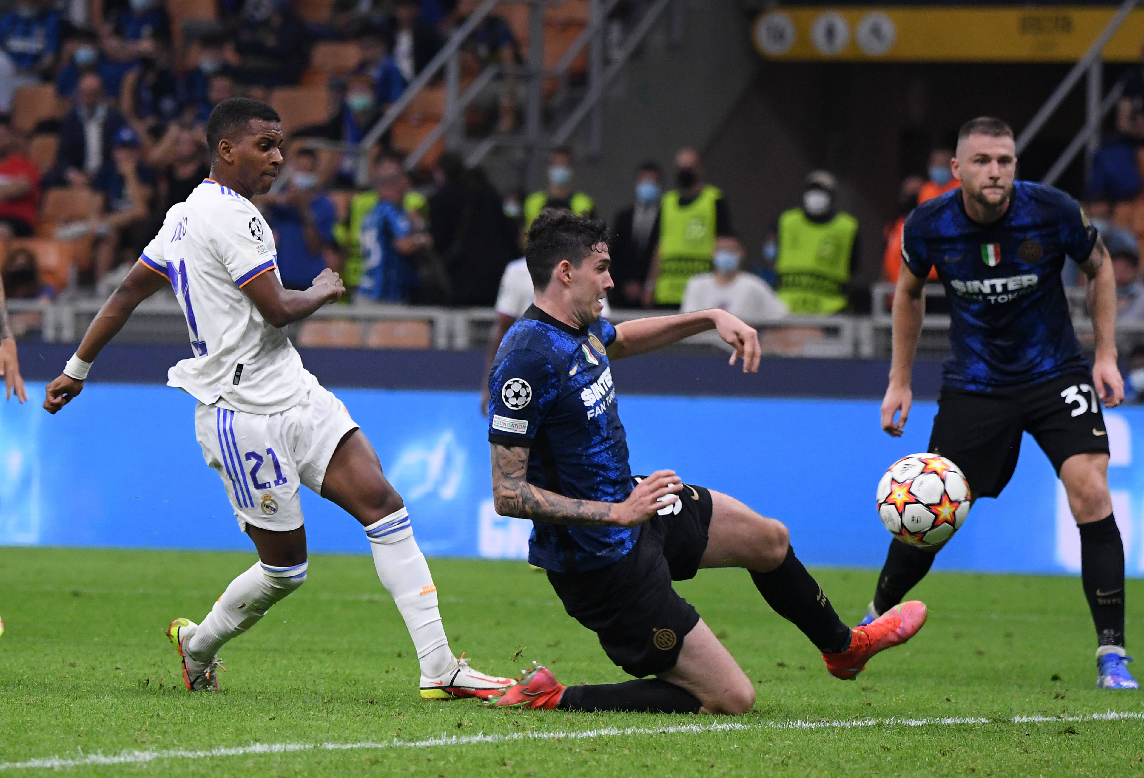 意天空记者：利昂-贝利左腿筋受伤，将缺阵两周（意媒：利昂-贝利左腿筋拉伤，预计伤停两周）