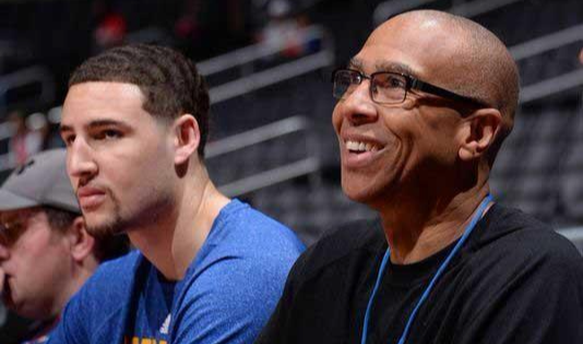 每体：若接受手术奥尔莫要缺阵4个月，因此巴萨选择保守治疗（每体：手术恐让奥尔莫缺席4个月，巴萨改走保守治疗方案）