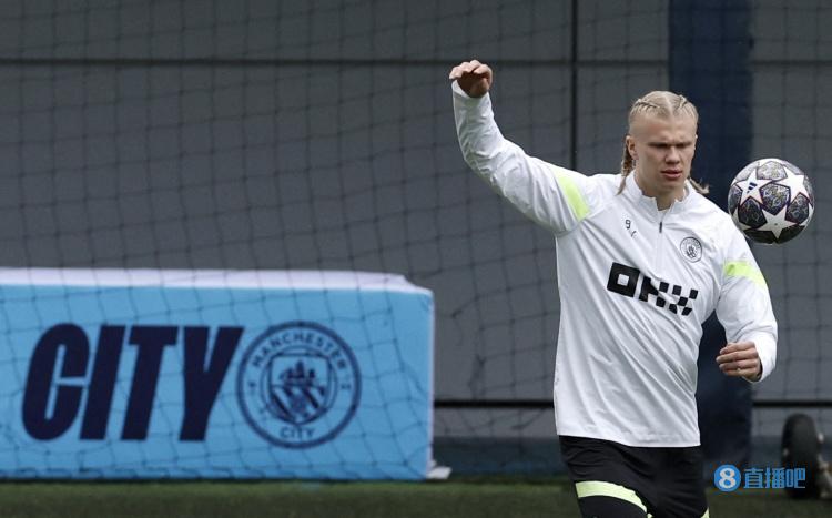 罗欣棫展现中国女篮精气神（罗欣棫彰显中国女篮拼搏精神）