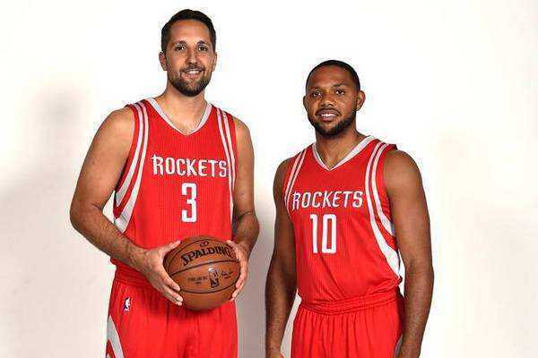 出战4场完成3场零封+两度扑点，迈尼昂当选米兰11月最佳球员（4战3零封两次扑点，迈尼昂荣膺米兰11月最佳）