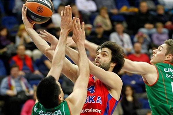 CBA球队战绩分析及焦点对决回顾（CBA球队战绩纵览与焦点之战复盘）